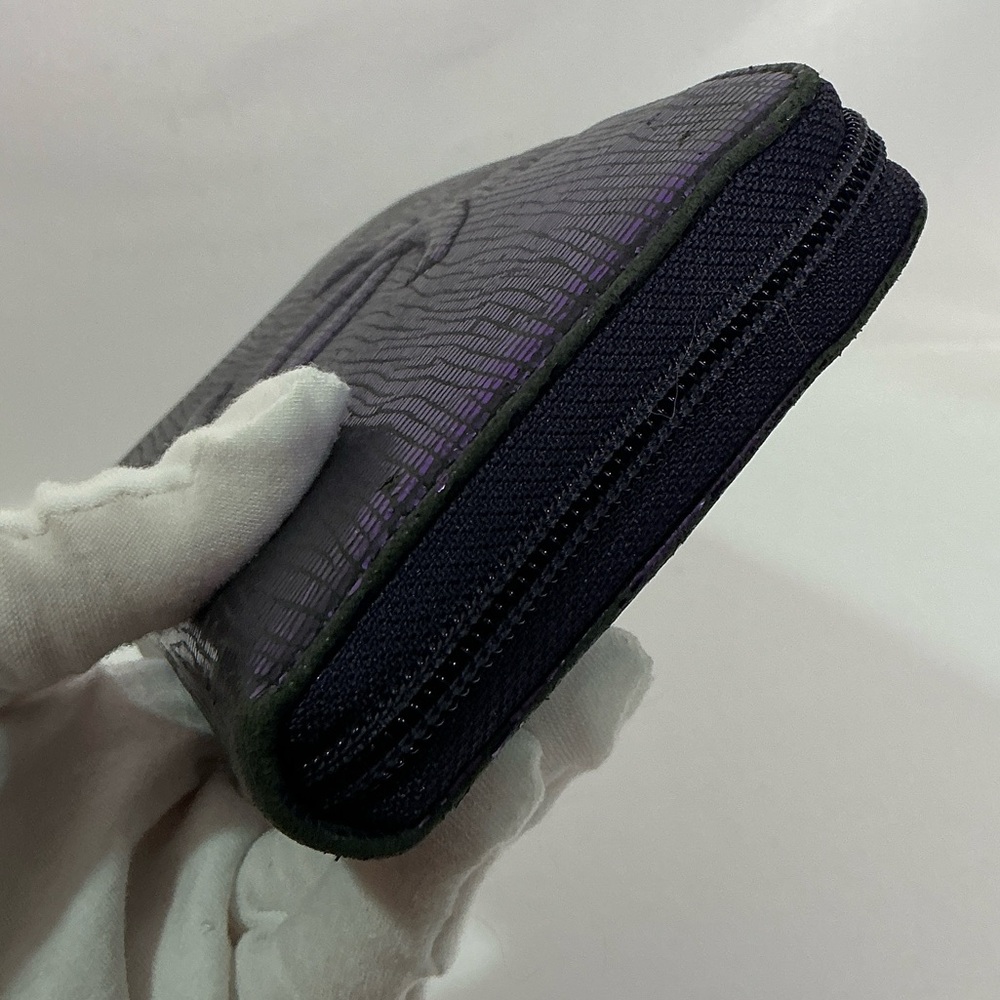 Authentic CHANEL Iridescent Purple Caviar Zip Lizard Embossed Yen Wallet - Picture 10 of 16